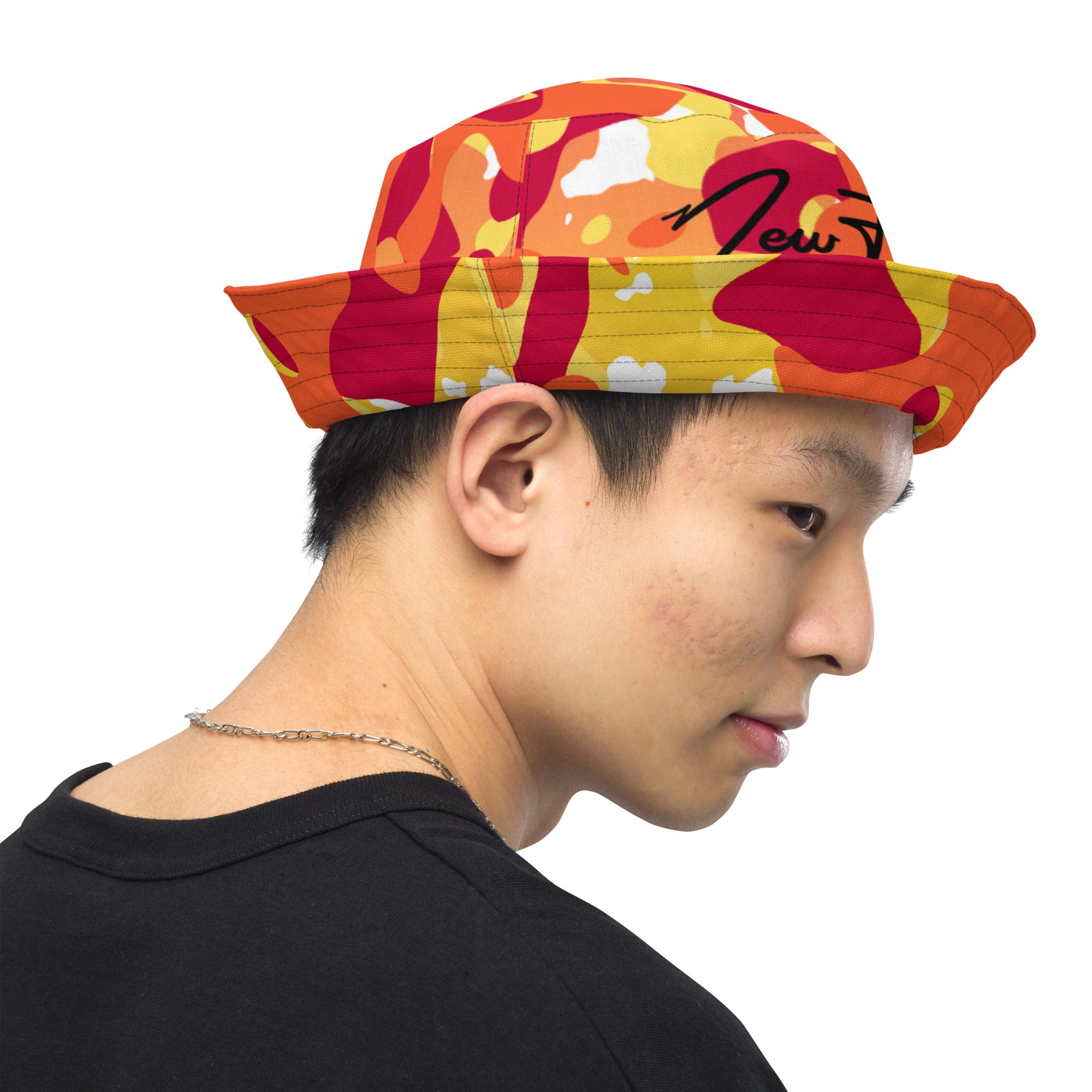 Reversible bucket hat